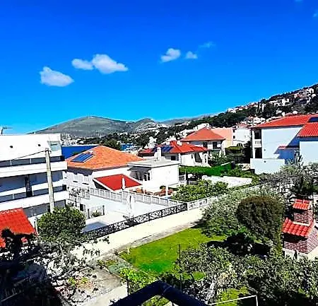 Διαμέρισμα Figos Τρογκίρ